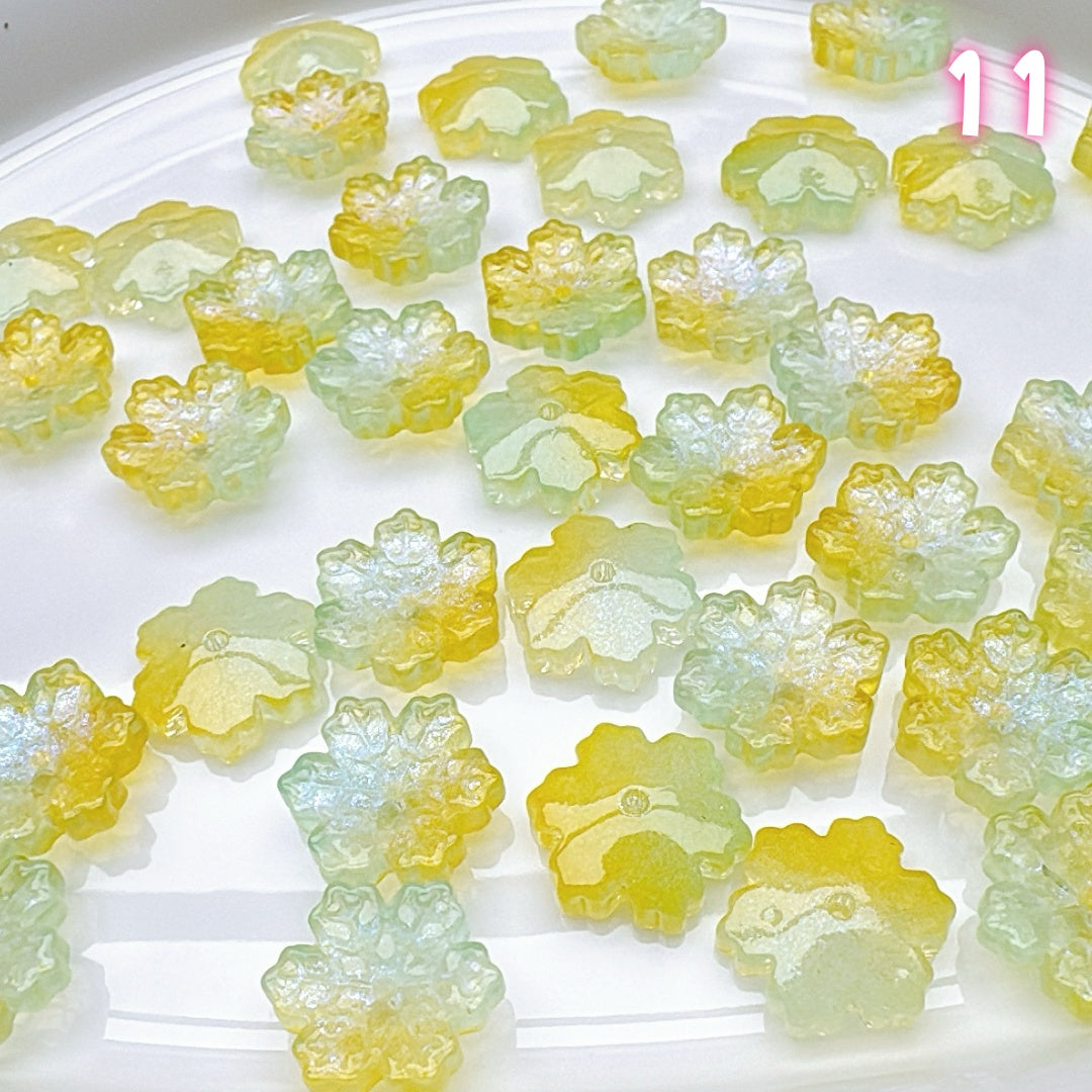 A559 瑠璃の花びら – 透明感あふれるエレガントなアクセサリーパーツ  つめつめ放題