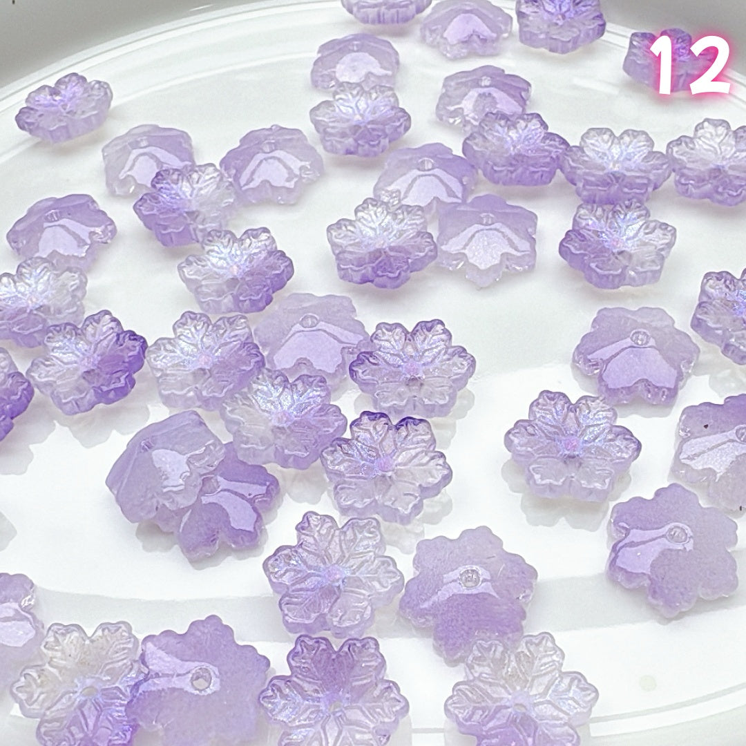 A559 瑠璃の花びら – 透明感あふれるエレガントなアクセサリーパーツ  つめつめ放題