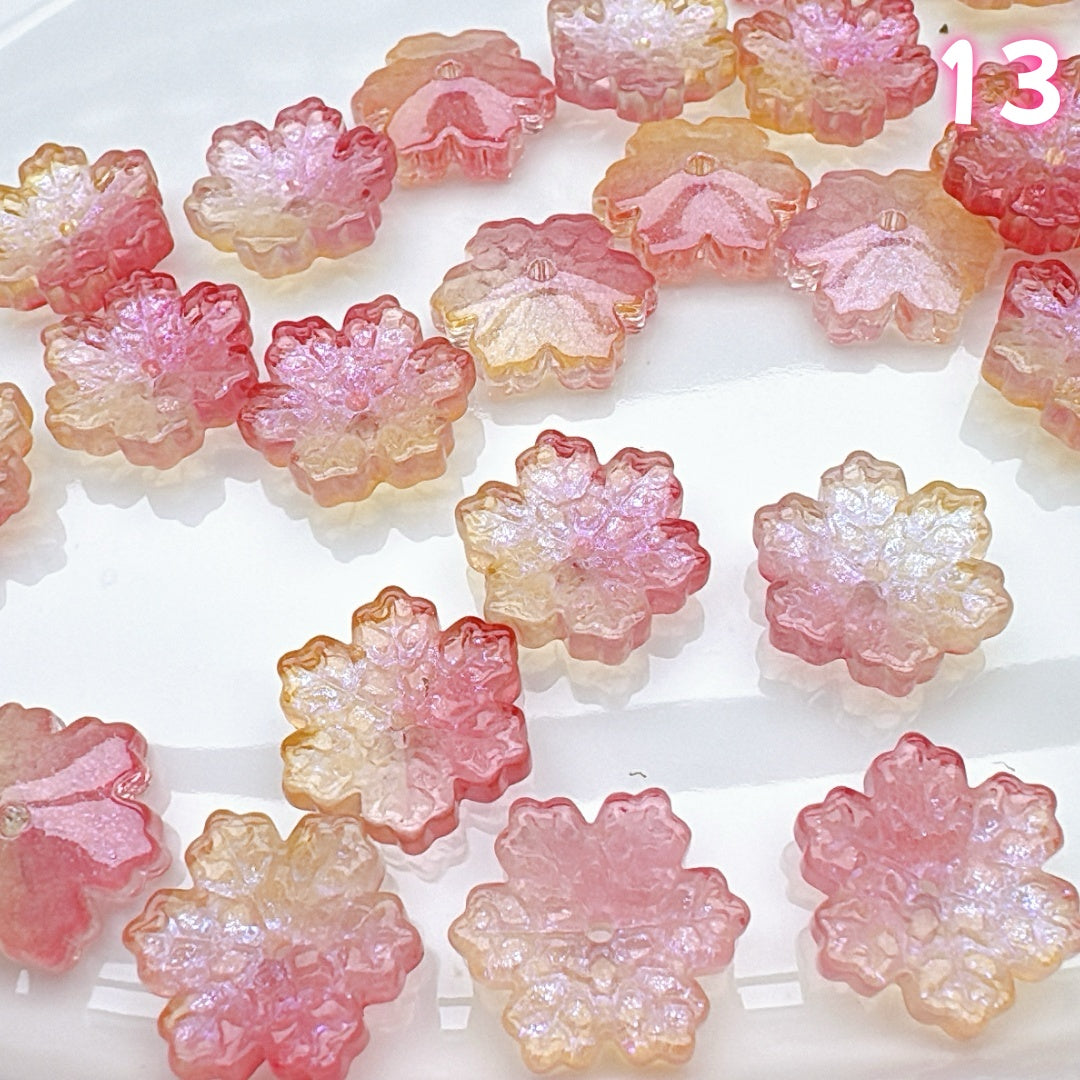 A559 瑠璃の花びら – 透明感あふれるエレガントなアクセサリーパーツ  つめつめ放題