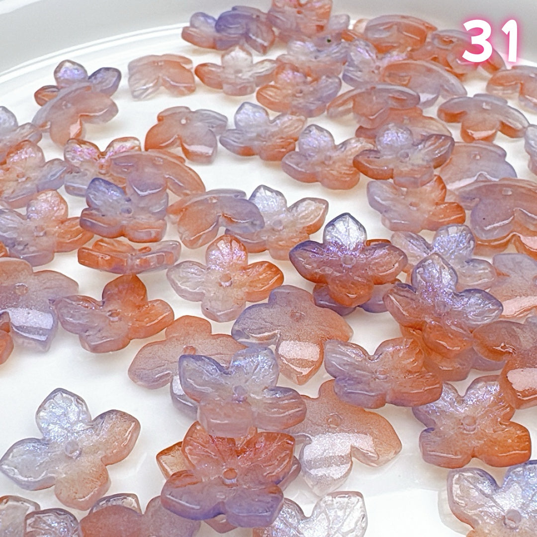 A559 瑠璃の花びら – 透明感あふれるエレガントなアクセサリーパーツ  つめつめ放題