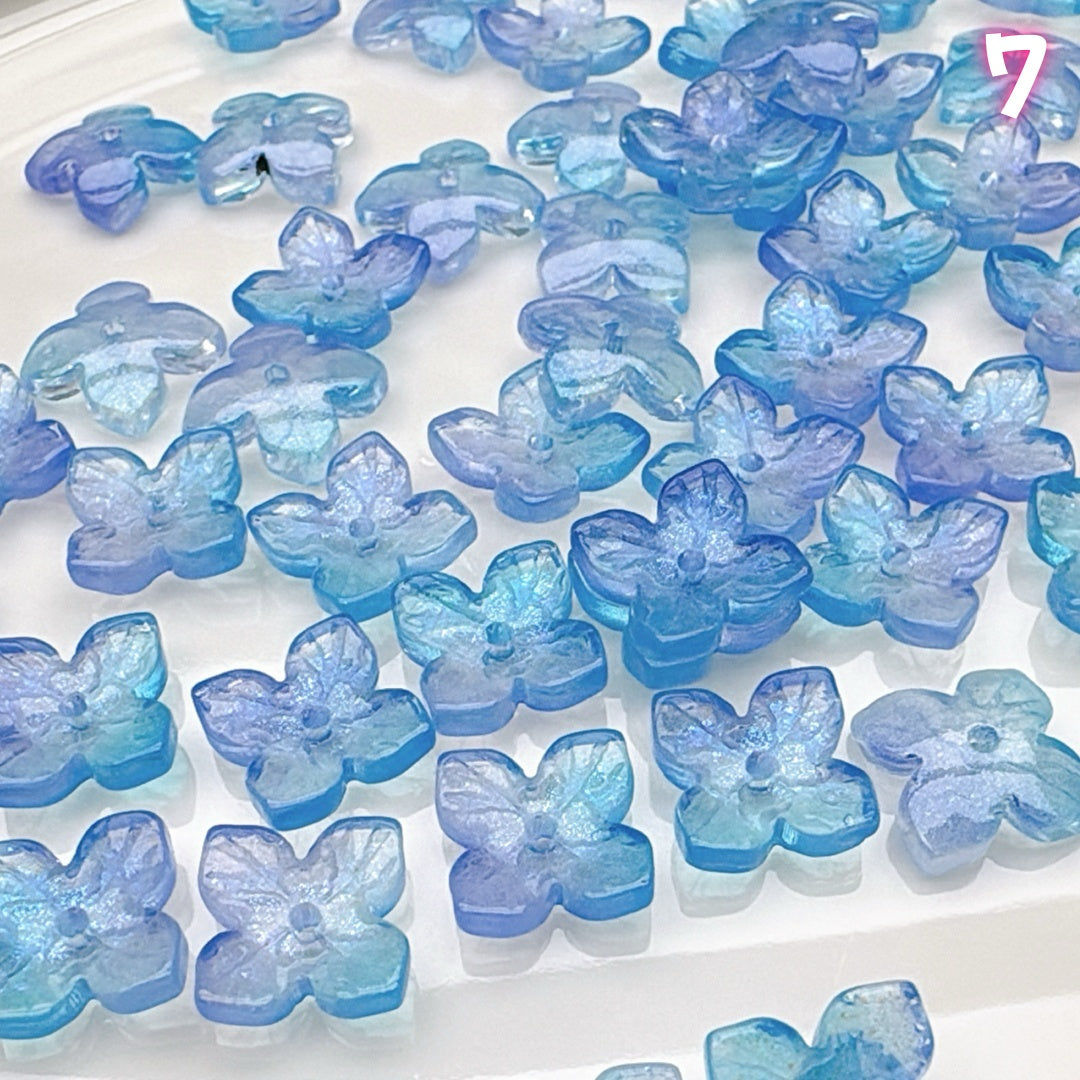 A559 瑠璃の花びら – 透明感あふれるエレガントなアクセサリーパーツ  つめつめ放題