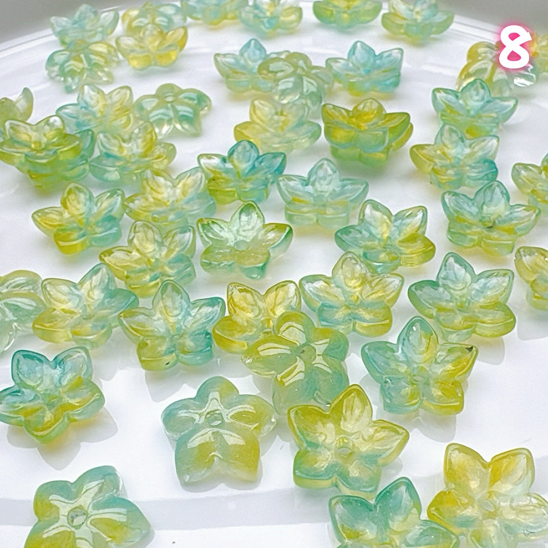 A559 瑠璃の花びら – 透明感あふれるエレガントなアクセサリーパーツ  つめつめ放題